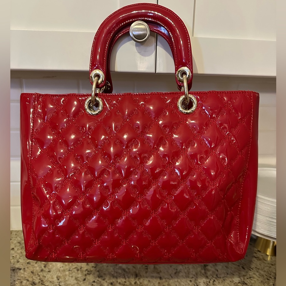 Rioni THE ZOEY TOTE Red Patent Leather Handbag LU-2233M/R